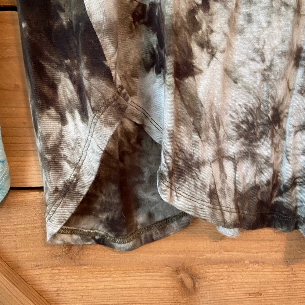 Two for One - Rue21 Strappy Tie Dye Tees - Picture 9 of 10